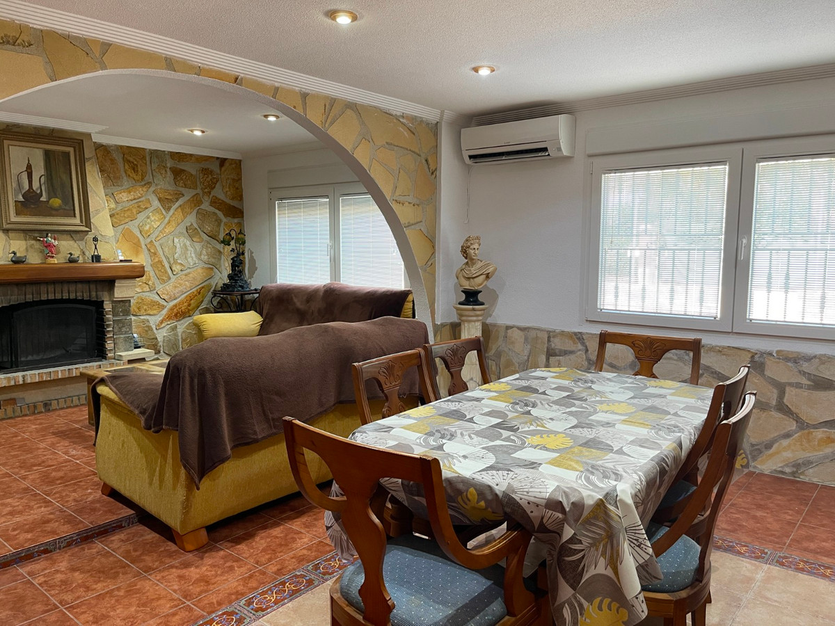 Huis te koop in Crevillent | 4 slaapkamers H5052811