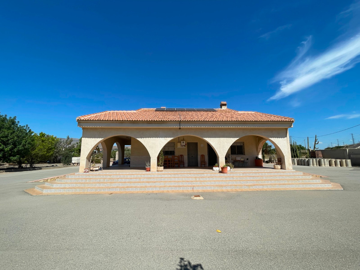 Huis te koop in Crevillent | 3 slaapkamers H5172913