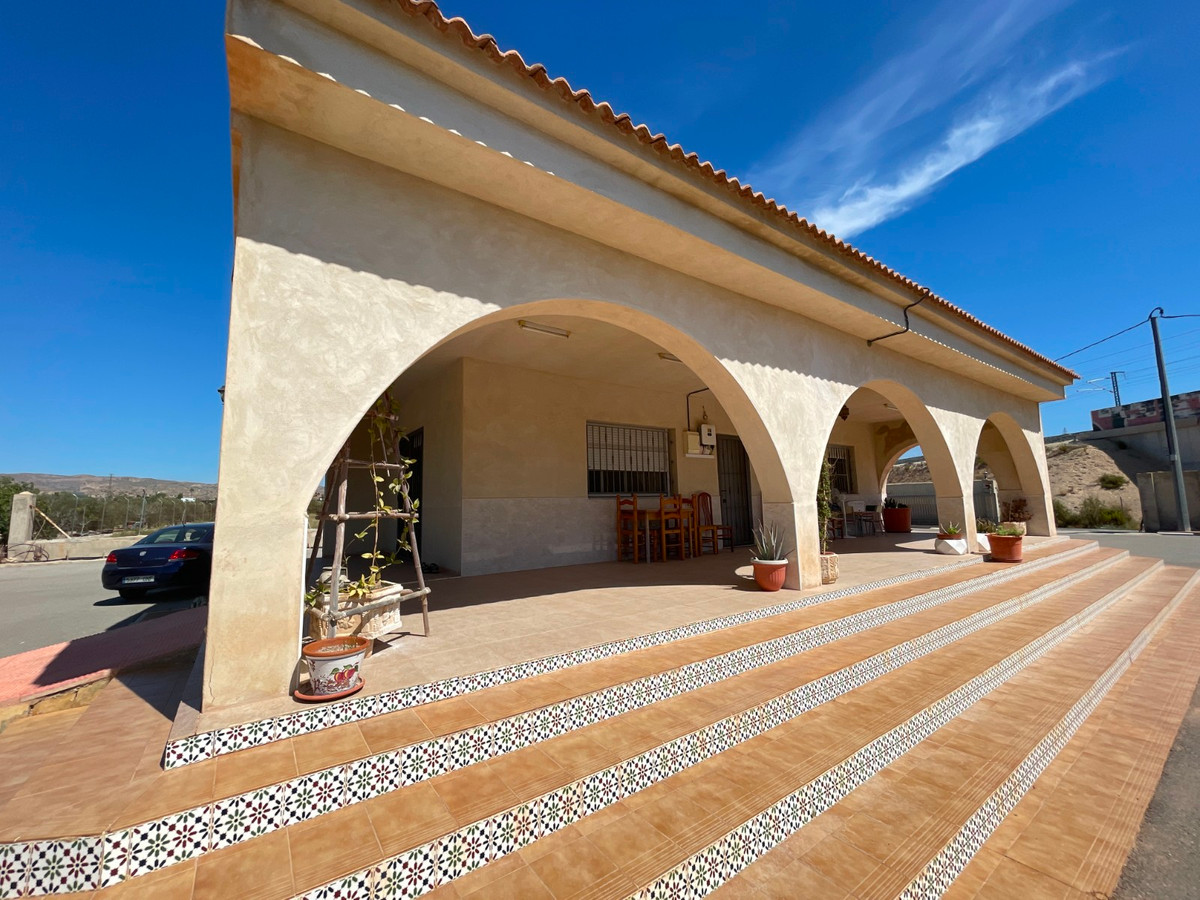 Huis te koop in Crevillent | 3 slaapkamers H5172913