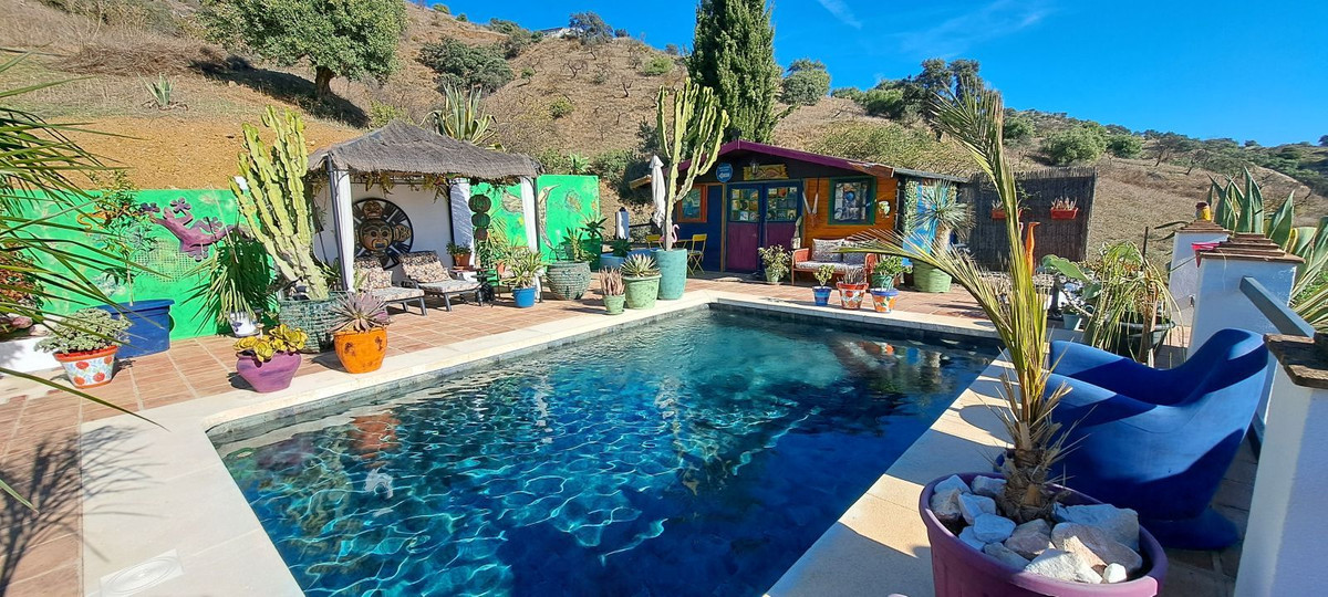 Finca - Cortijo te koop in Cártama | 3 slaapkamers H5238895