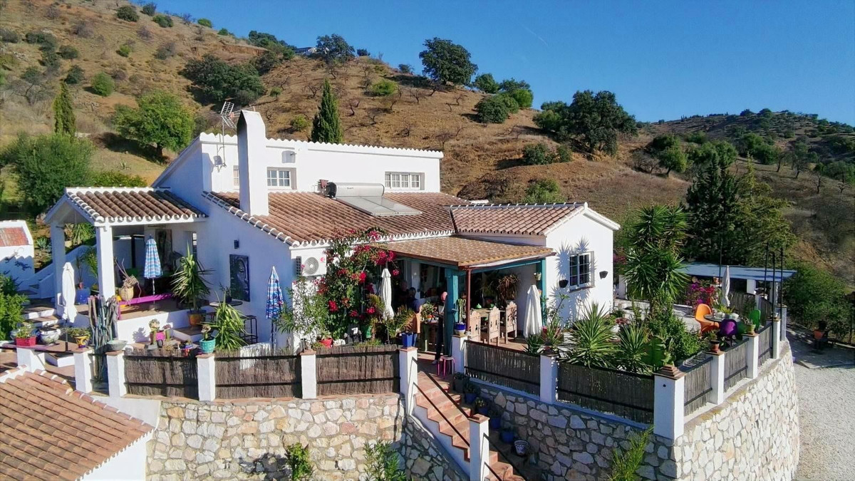 Finca - Cortijo te koop in Cártama | 3 slaapkamers H5238895
