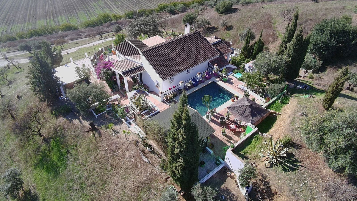 Finca - Cortijo te koop in Cártama | 3 slaapkamers H5238895