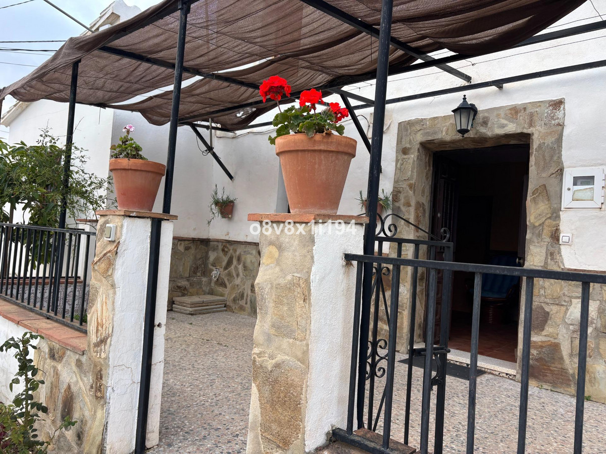 Finca - Cortijo in Cútar-2