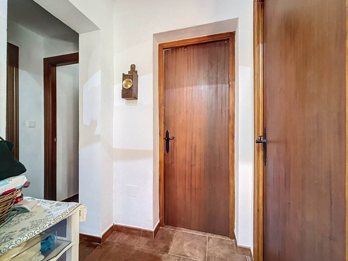 Semi-Vrijstaande Villa in Cútar-17