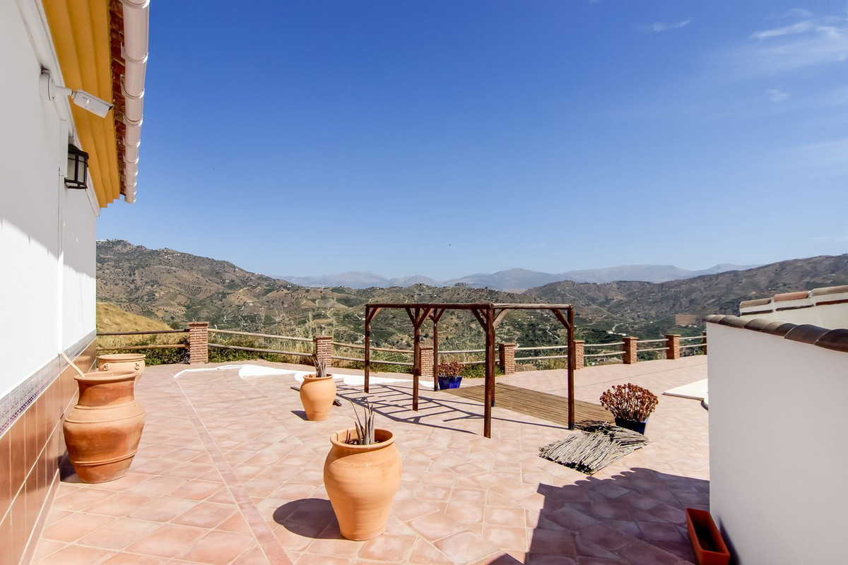 Finca - Cortijo te koop in Cútar | 3 slaapkamers H5120515