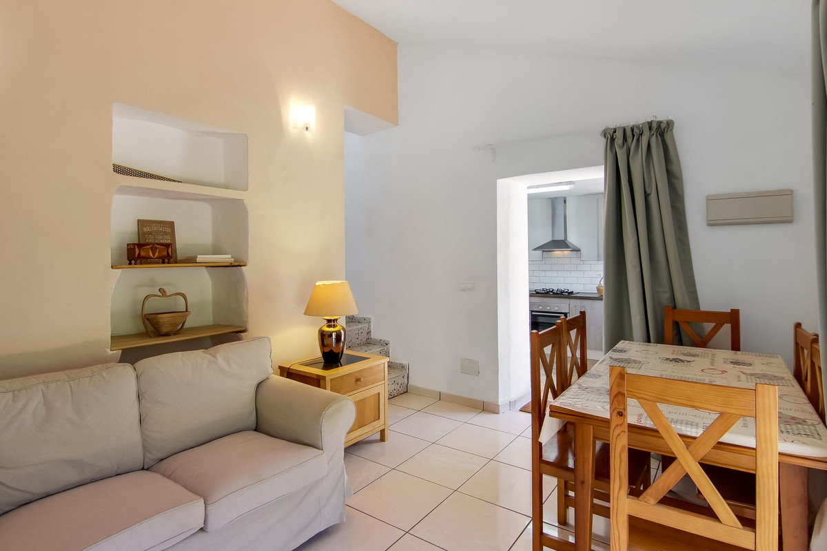 Huis te koop in Cútar | 4 slaapkamers H5191477