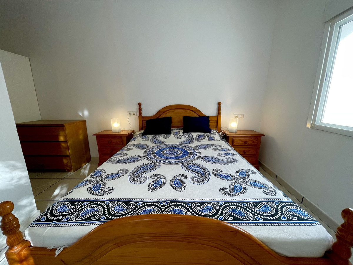 Huis te koop in Cútar | 4 slaapkamers H5191477