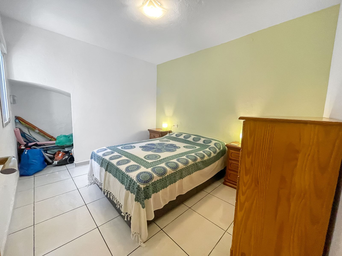 Huis te koop in Cútar | 4 slaapkamers H5191477