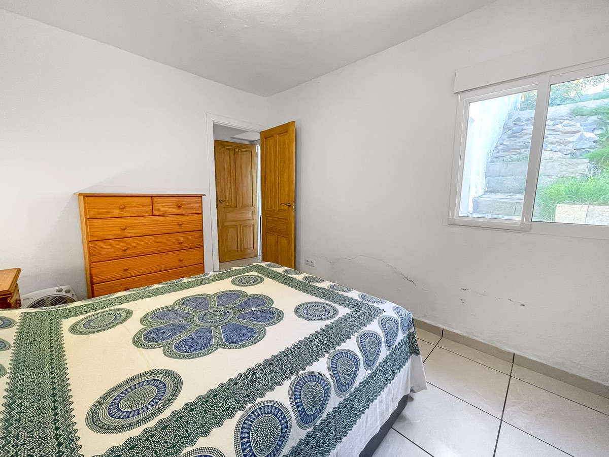 Huis te koop in Cútar | 4 slaapkamers H5191477