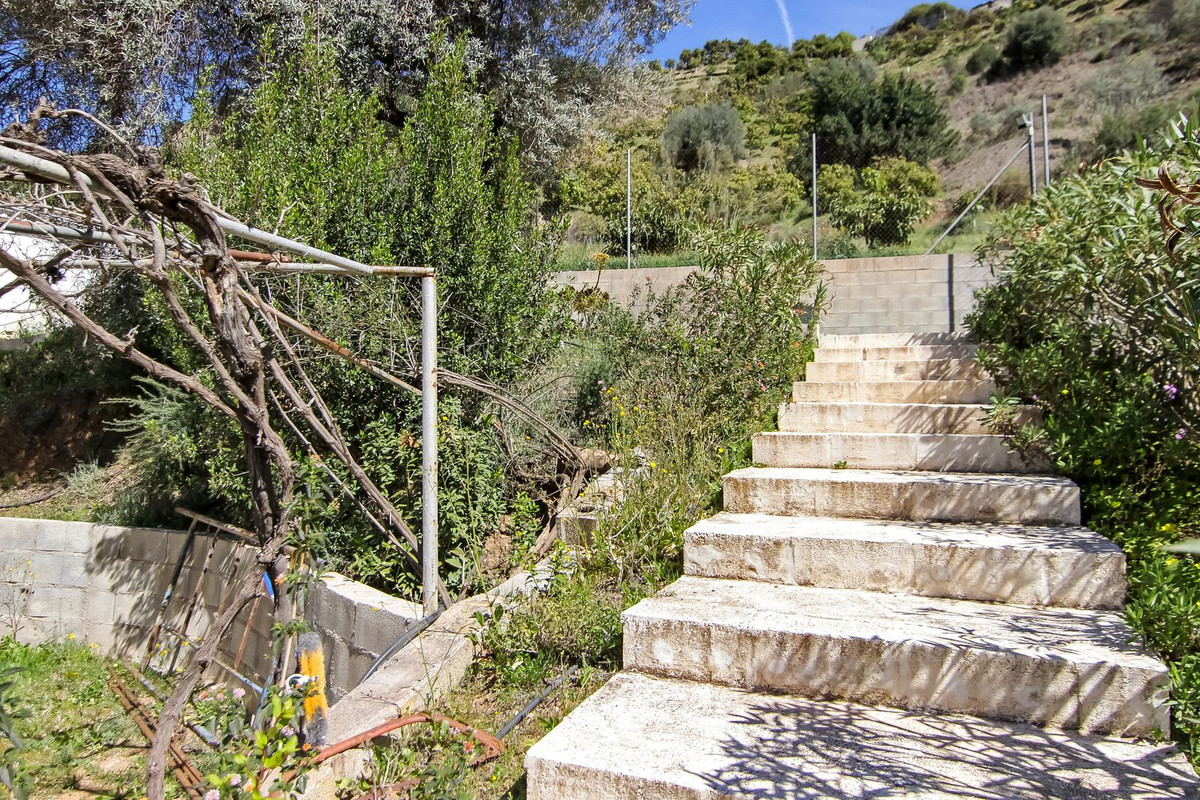 Huis te koop in Cútar | 4 slaapkamers H5191477