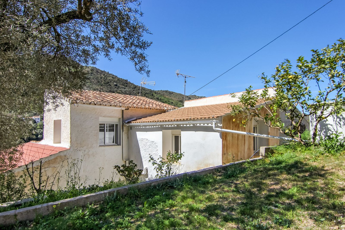 Huis te koop in Cútar | 4 slaapkamers H5191477