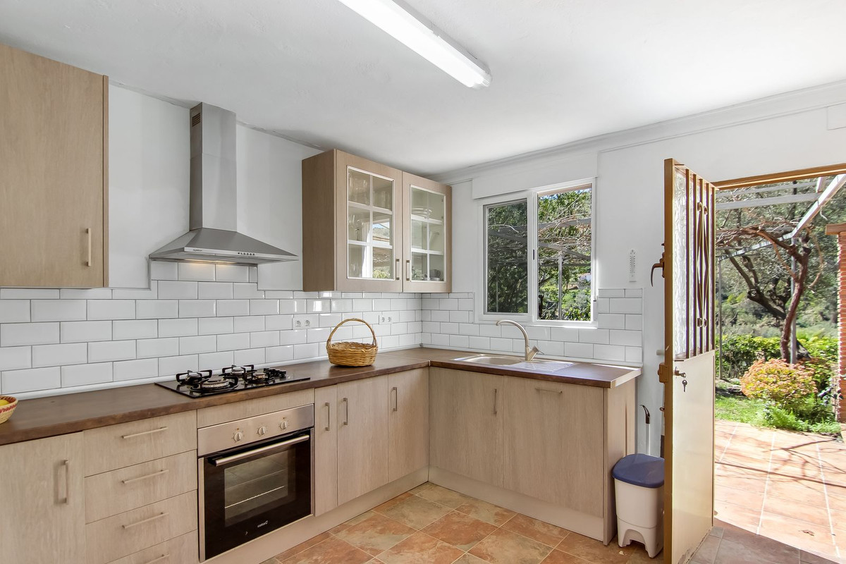 Huis te koop in Cútar | 4 slaapkamers H5191477