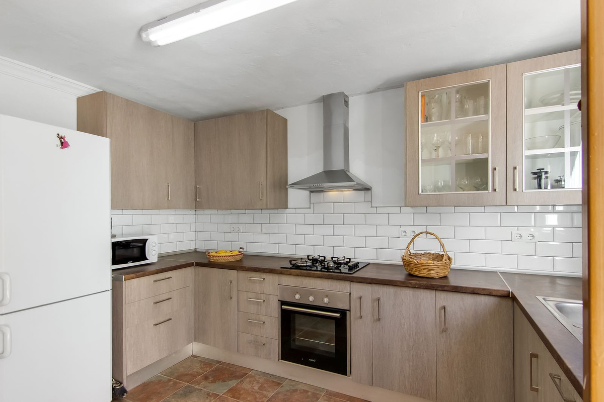 Huis te koop in Cútar | 4 slaapkamers H5191477