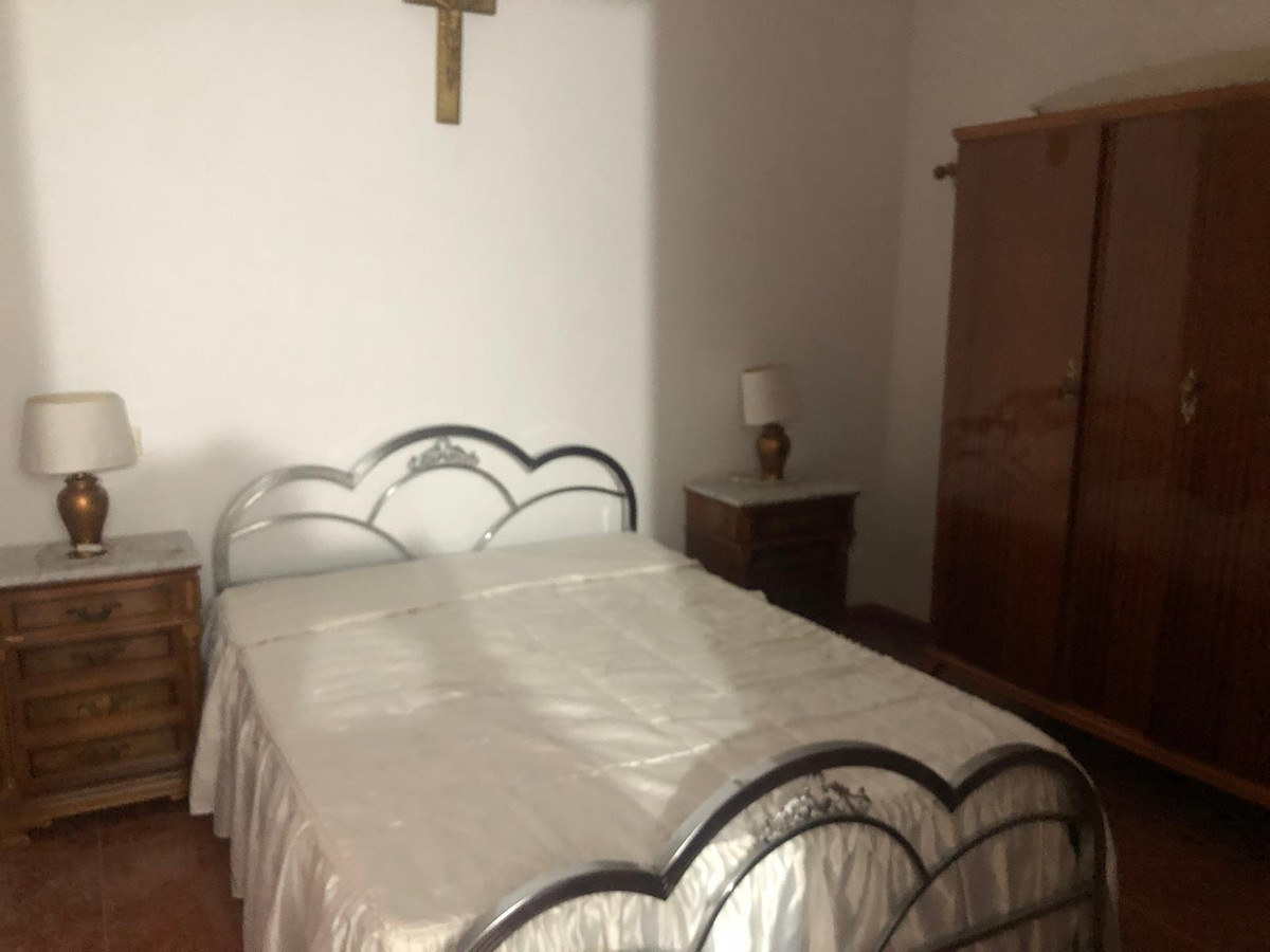 Huis te koop in Cuevas Bajas | 4 slaapkamers H5075734