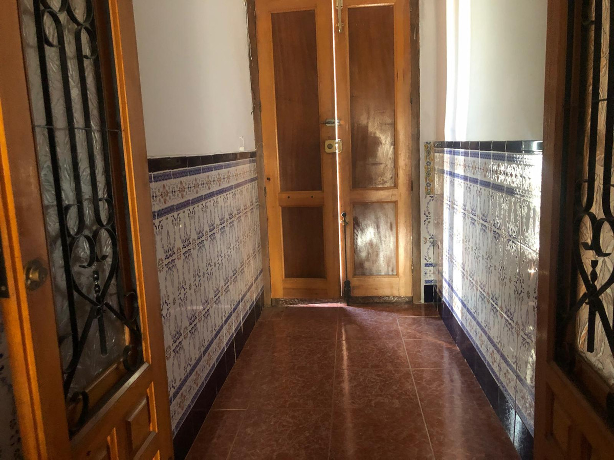 Huis te koop in Cuevas Bajas | 4 slaapkamers H5075734
