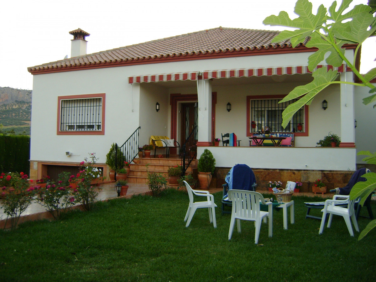 Vrijstaande Villa in Cuevas del Becerro-4