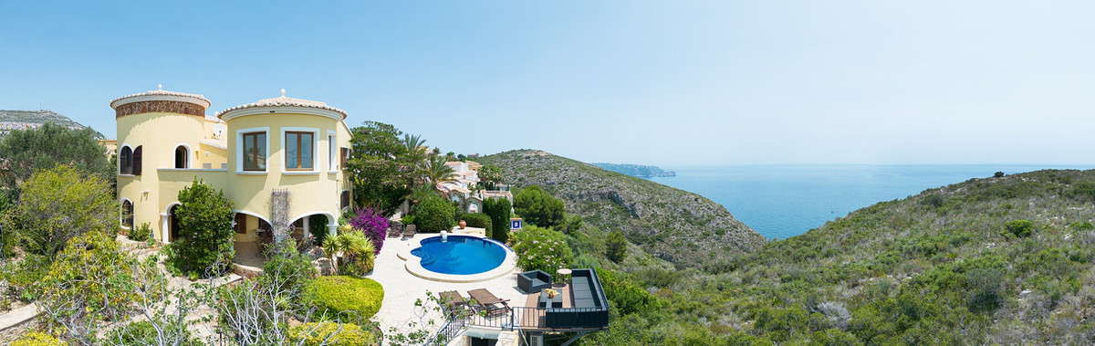 Huis te koop in Cumbre del Sol | 4 slaapkamers H5184862