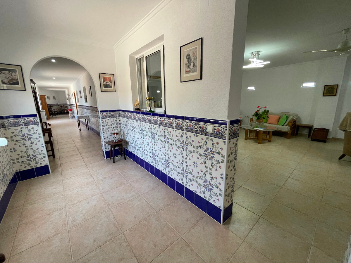 Huis te koop in Daya Nueva | 4 slaapkamers H5076523