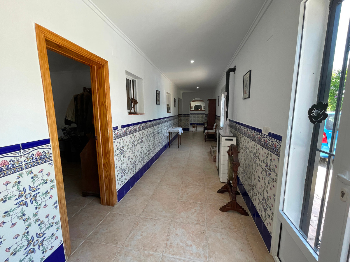 Huis te koop in Daya Nueva | 4 slaapkamers H5076523