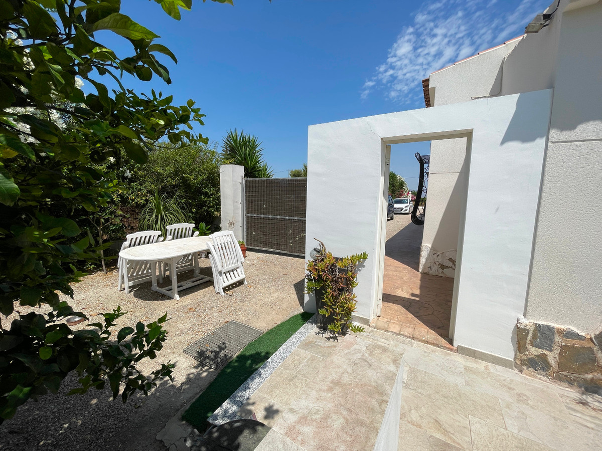 Huis te koop in Daya Nueva | 4 slaapkamers H5076523