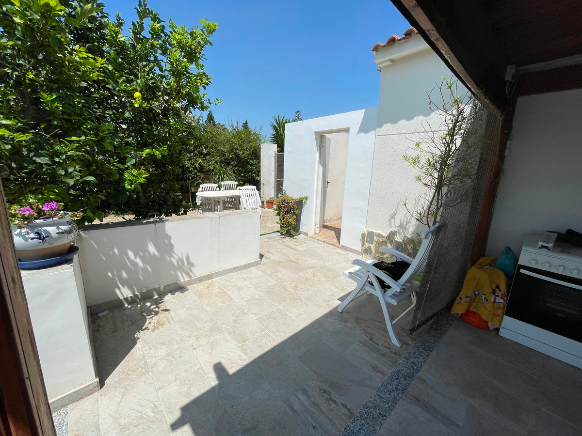 Huis te koop in Daya Nueva | 4 slaapkamers H5076523