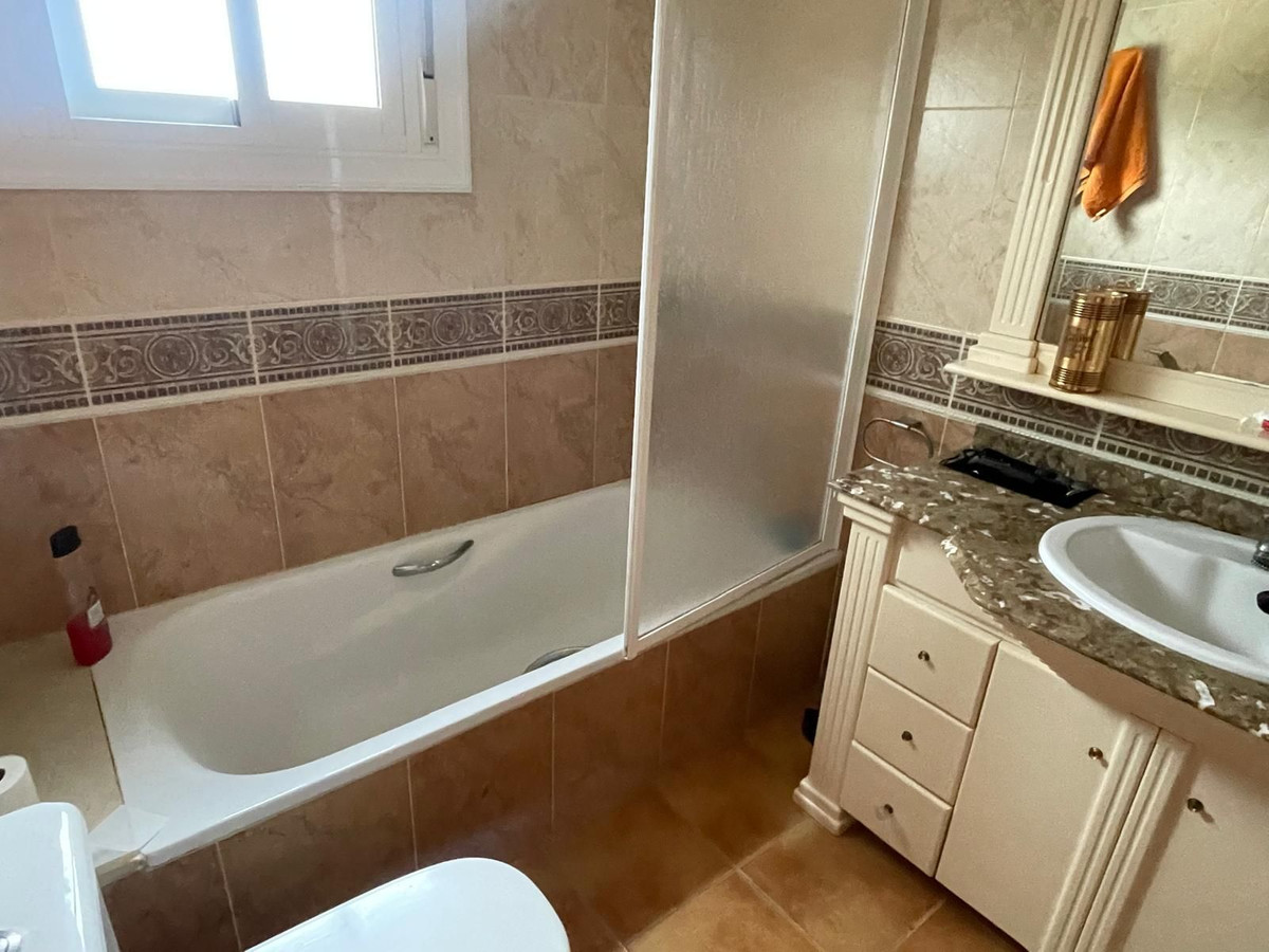 Huis te koop in Daya Vieja | 3 slaapkamers H5144092