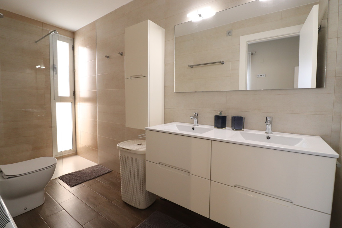 Huis te koop in Daya Vieja | 3 slaapkamers H5223757