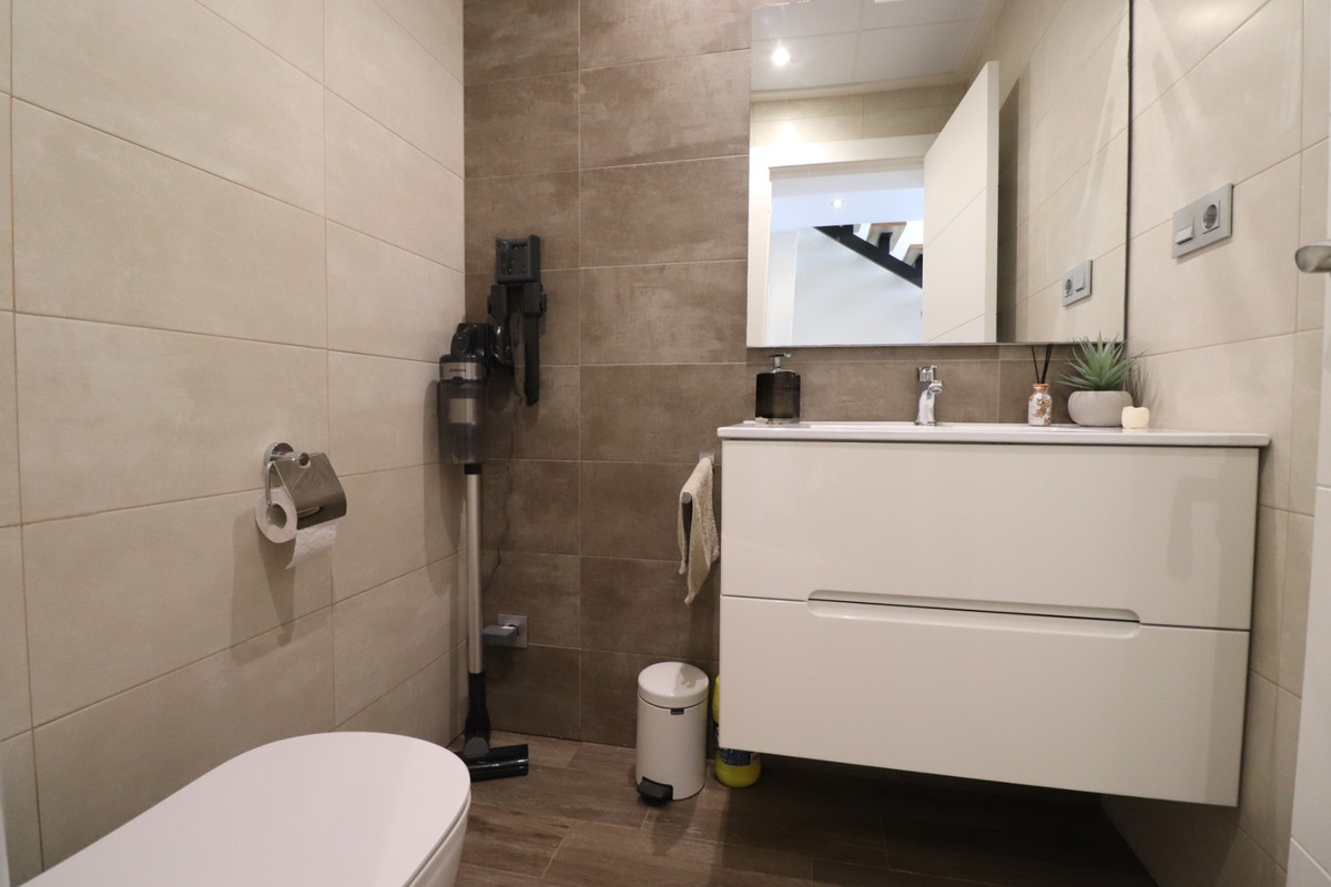 Huis te koop in Daya Vieja | 3 slaapkamers H5223757