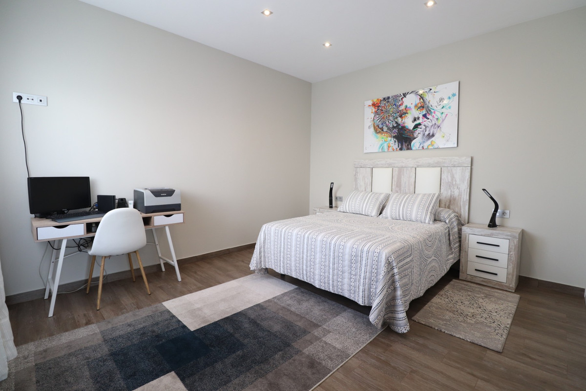 Huis te koop in Daya Vieja | 3 slaapkamers H5223757