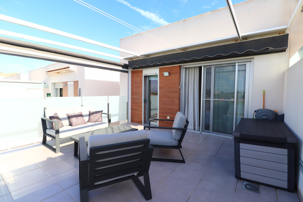 Huis te koop in Daya Vieja | 3 slaapkamers H5223757