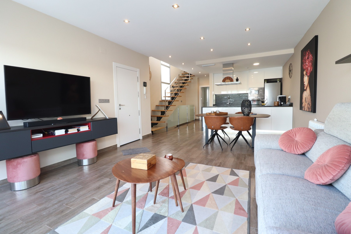 Huis te koop in Daya Vieja | 3 slaapkamers H5223757