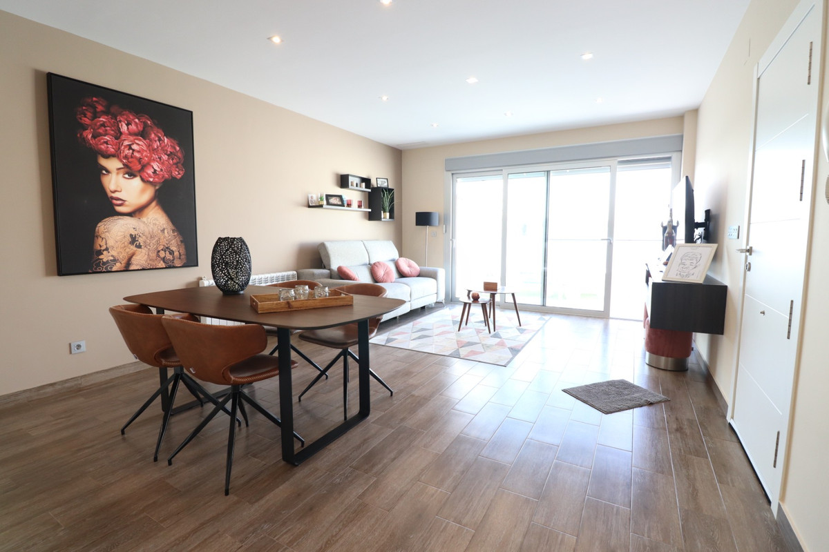 Huis te koop in Daya Vieja | 3 slaapkamers H5223757