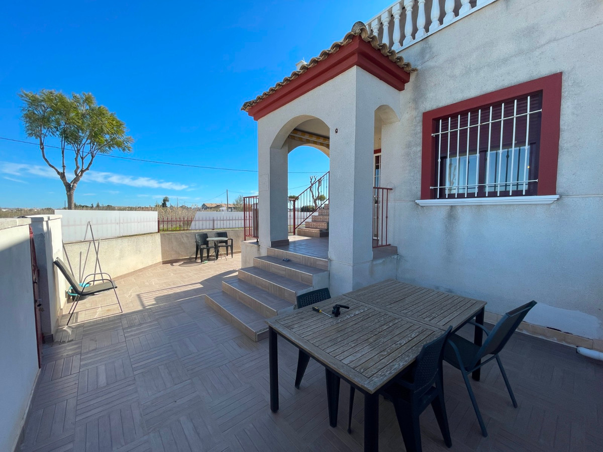 Huis te koop in Daya Vieja | 2 slaapkamers H5311135