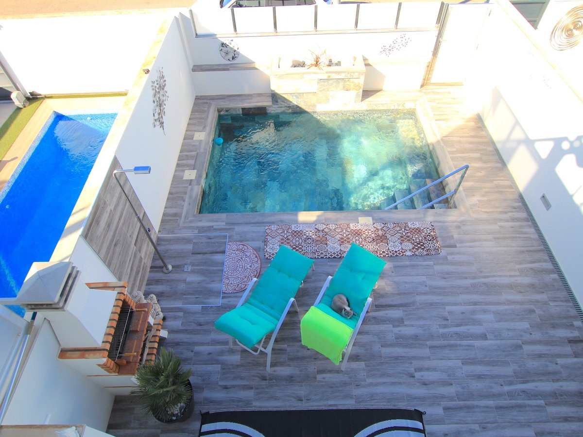 Property main view 33