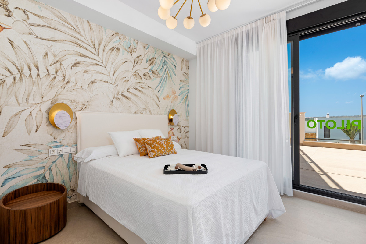 Huis te koop in Dehesa de Campoamor | 3 - 6 slaapkamers H4889323