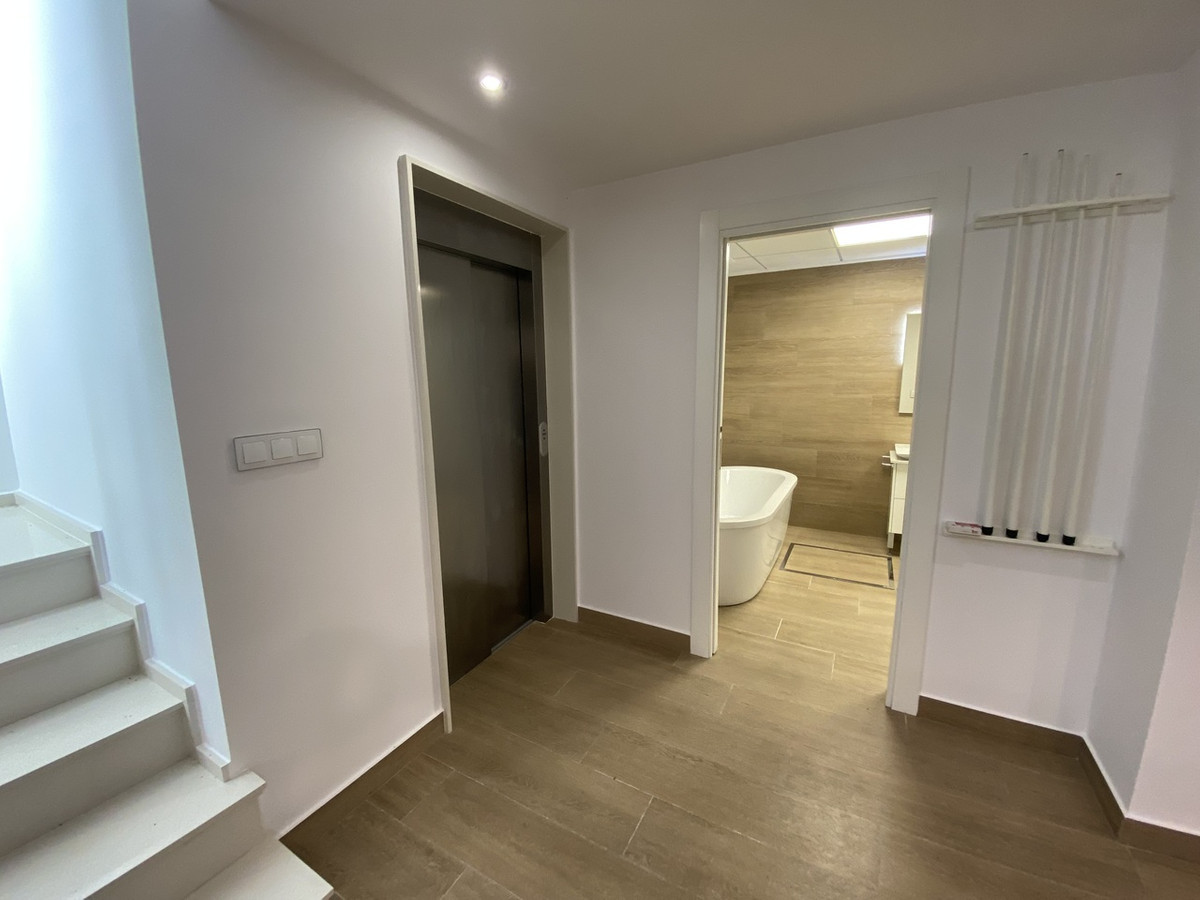 Huis te koop in Dehesa de Campoamor | 5 slaapkamers H5165116