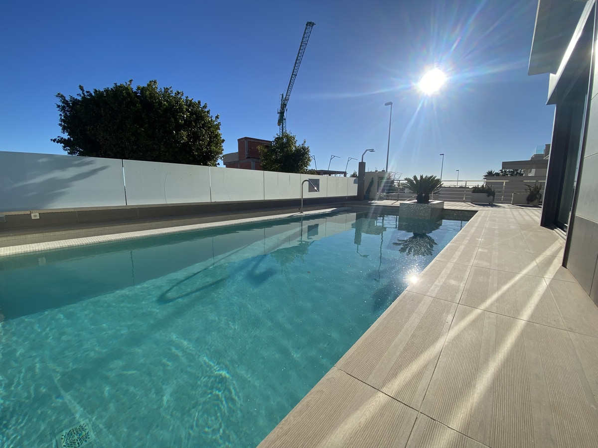 Huis te koop in Dehesa de Campoamor | 5 slaapkamers H5165116