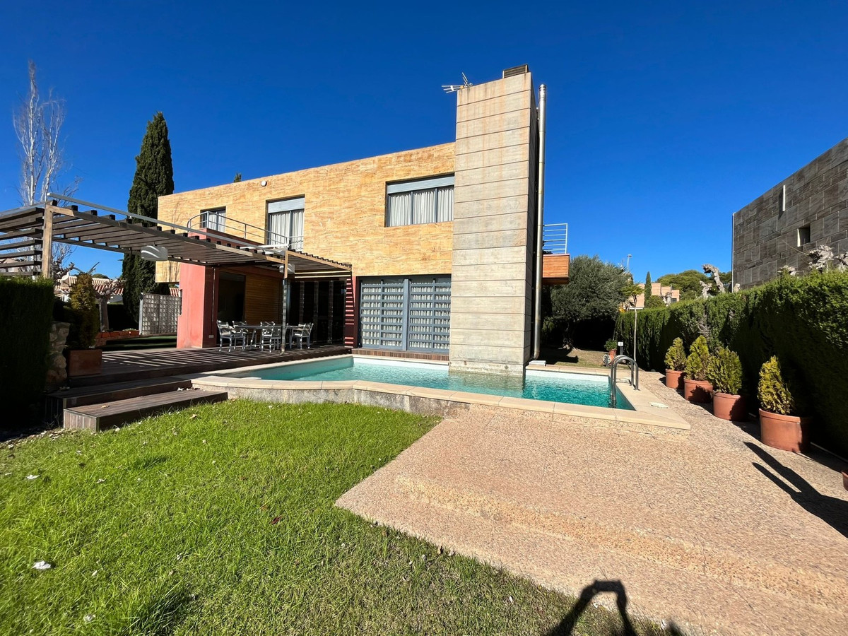 Huis te koop in Dehesa de Campoamor | 4 slaapkamers H5244469