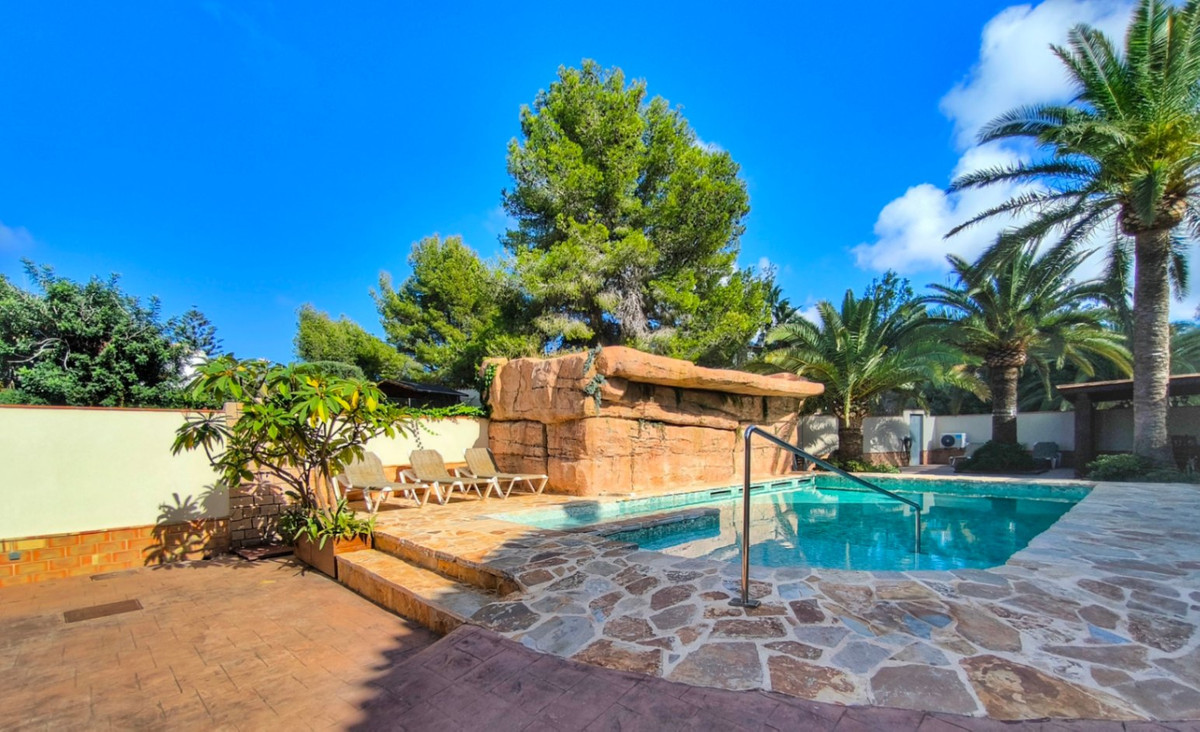 Vrijstaande Villa te koop in Denia | 4 slaapkamers H5284264