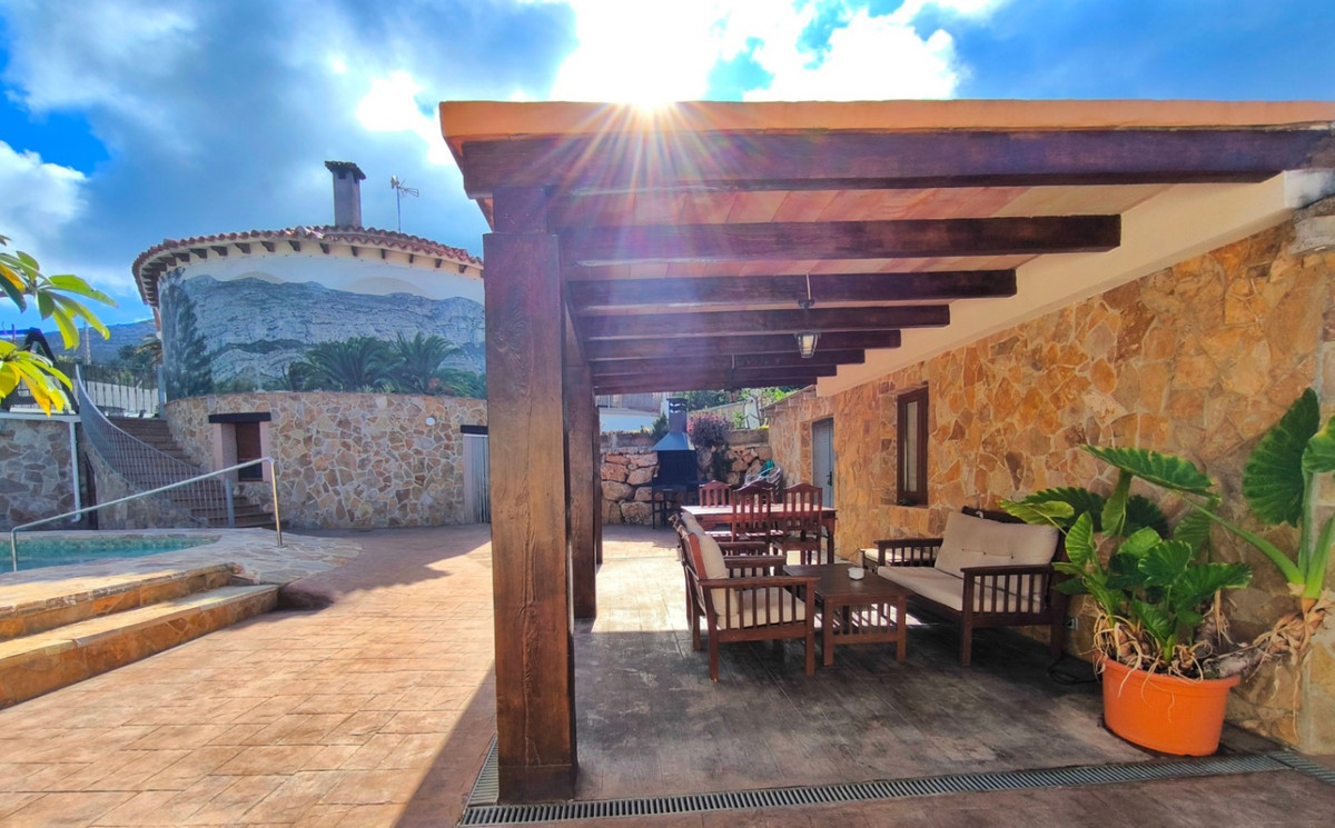 Vrijstaande Villa te koop in Denia | 4 slaapkamers H5284264