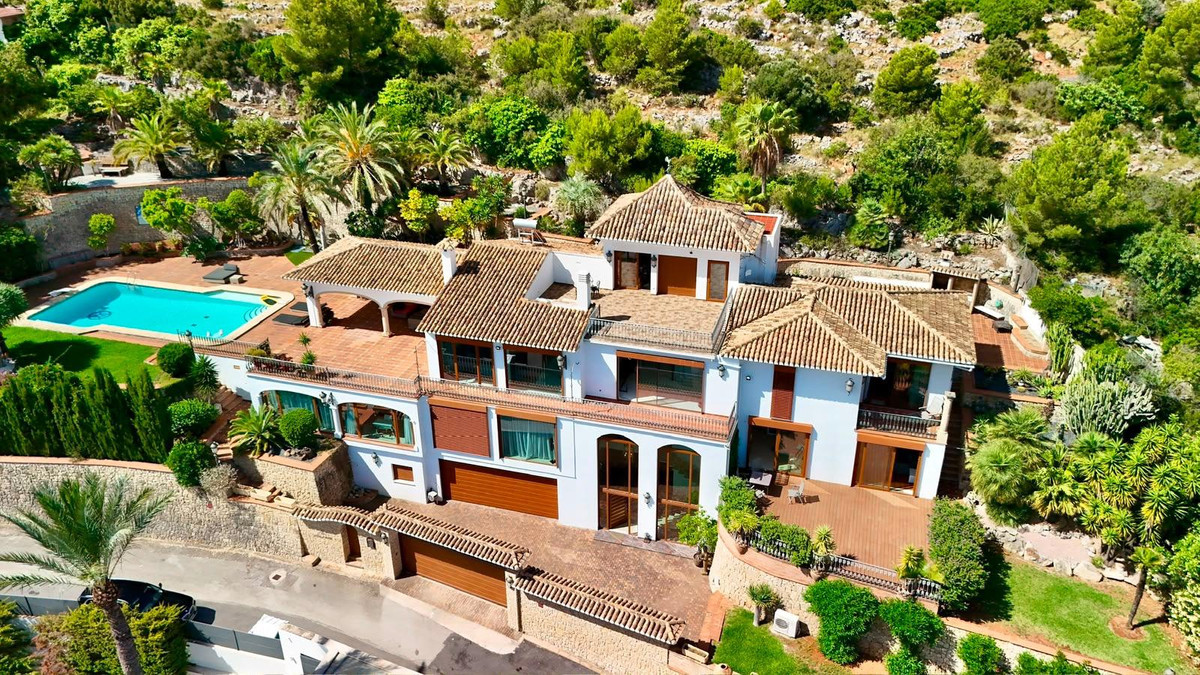 Vrijstaande Villa te koop in Denia | 4 slaapkamers H5421112
