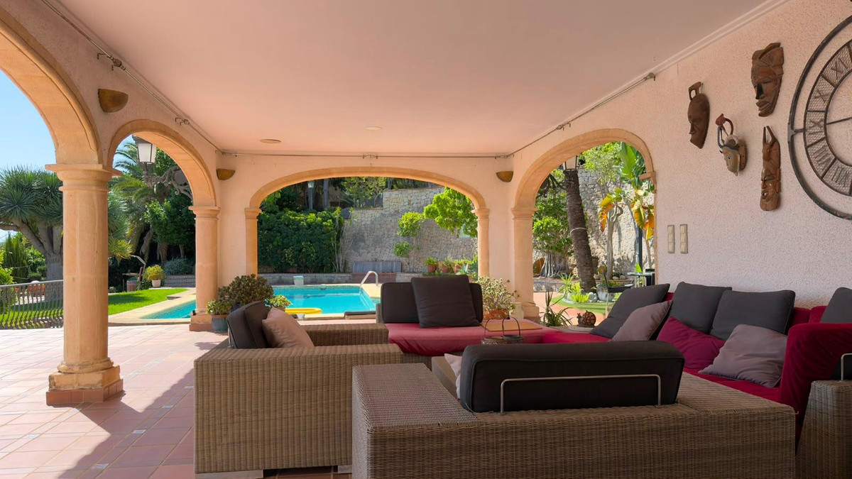 Vrijstaande Villa te koop in Denia | 4 slaapkamers H5421112
