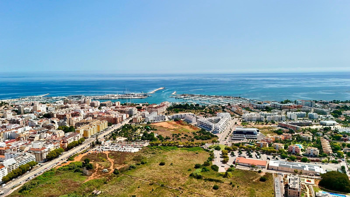Vrijstaande Villa te koop in Denia | 4 slaapkamers H5421112