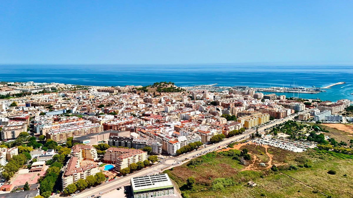 Vrijstaande Villa te koop in Denia | 4 slaapkamers H5421112