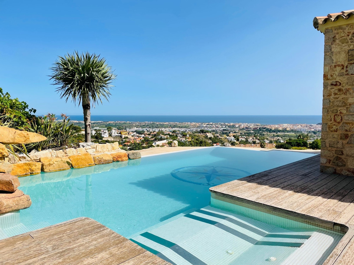 Vrijstaande Villa te koop in Denia | 5 slaapkamers H5473351