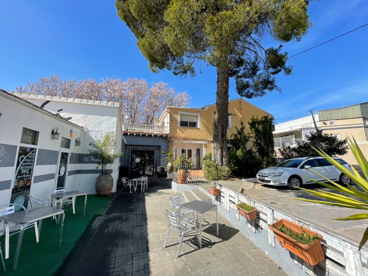 Vrijstaande Villa te koop in Denia | 6 slaapkamers H5473354