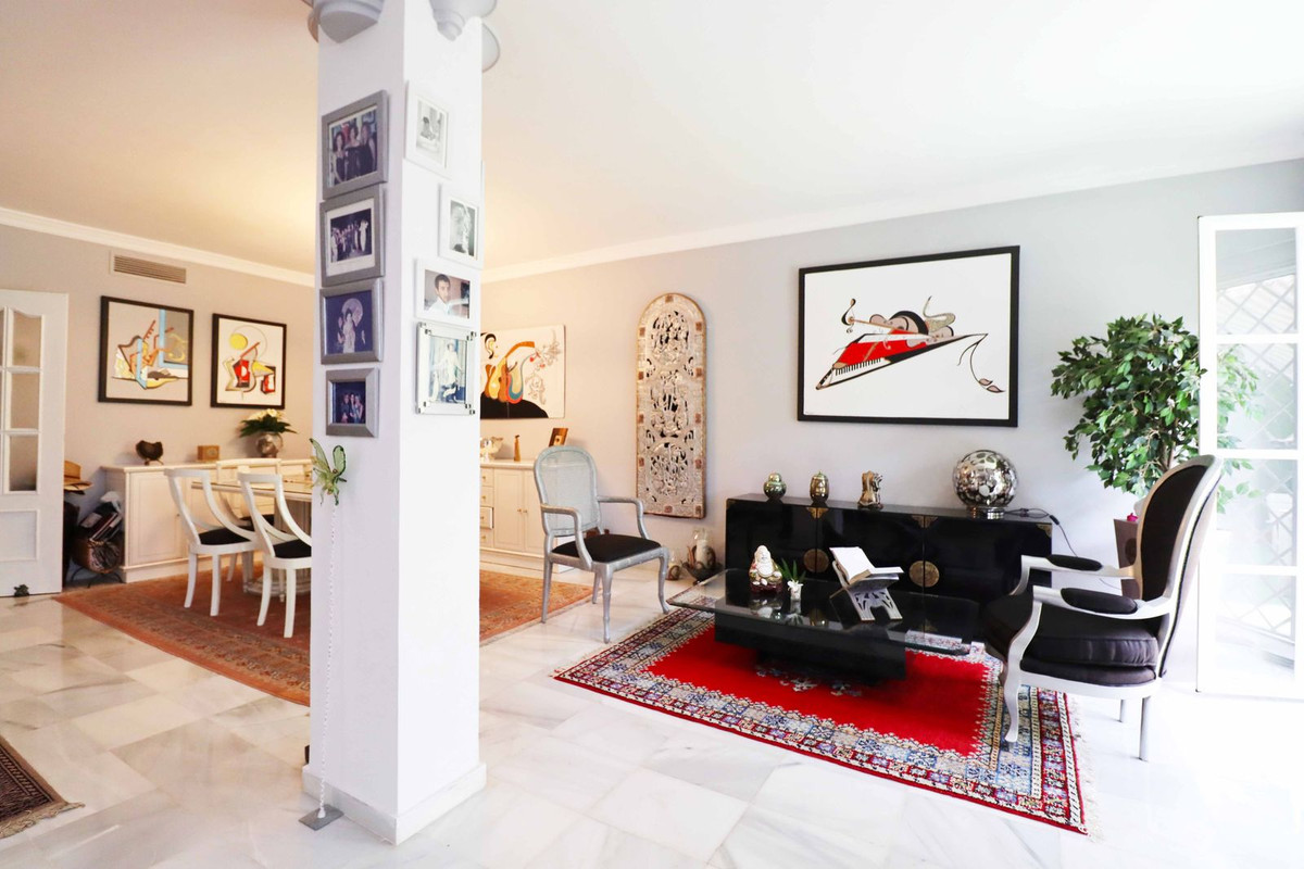 Huis te koop in Diana Park | 4 slaapkamers H4880860