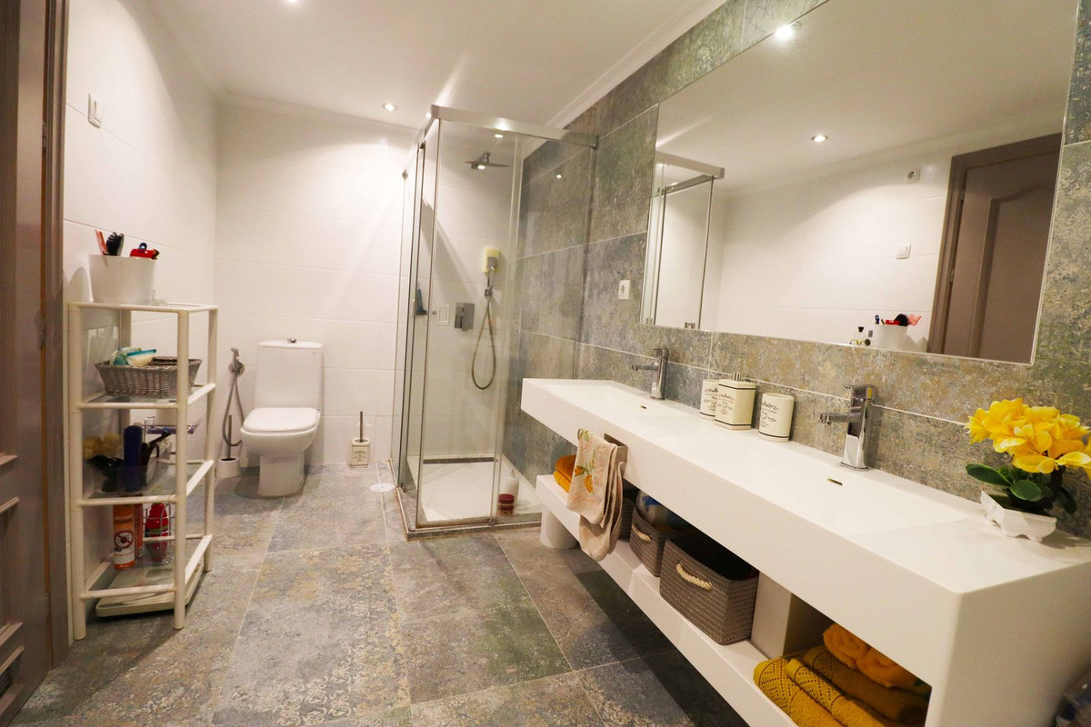 Huis te koop in Diana Park | 4 slaapkamers H4880860