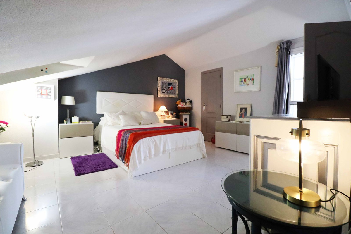 Huis te koop in Diana Park | 4 slaapkamers H4880860