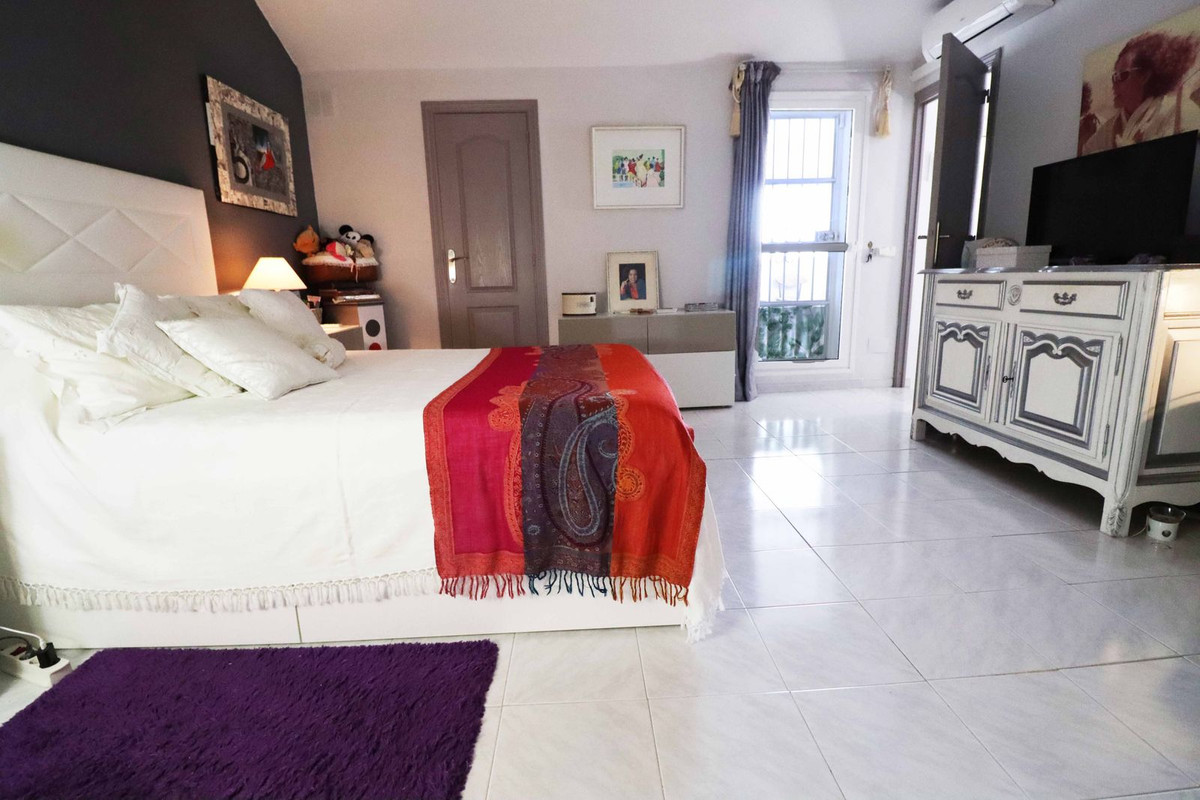 Huis te koop in Diana Park | 4 slaapkamers H4880860